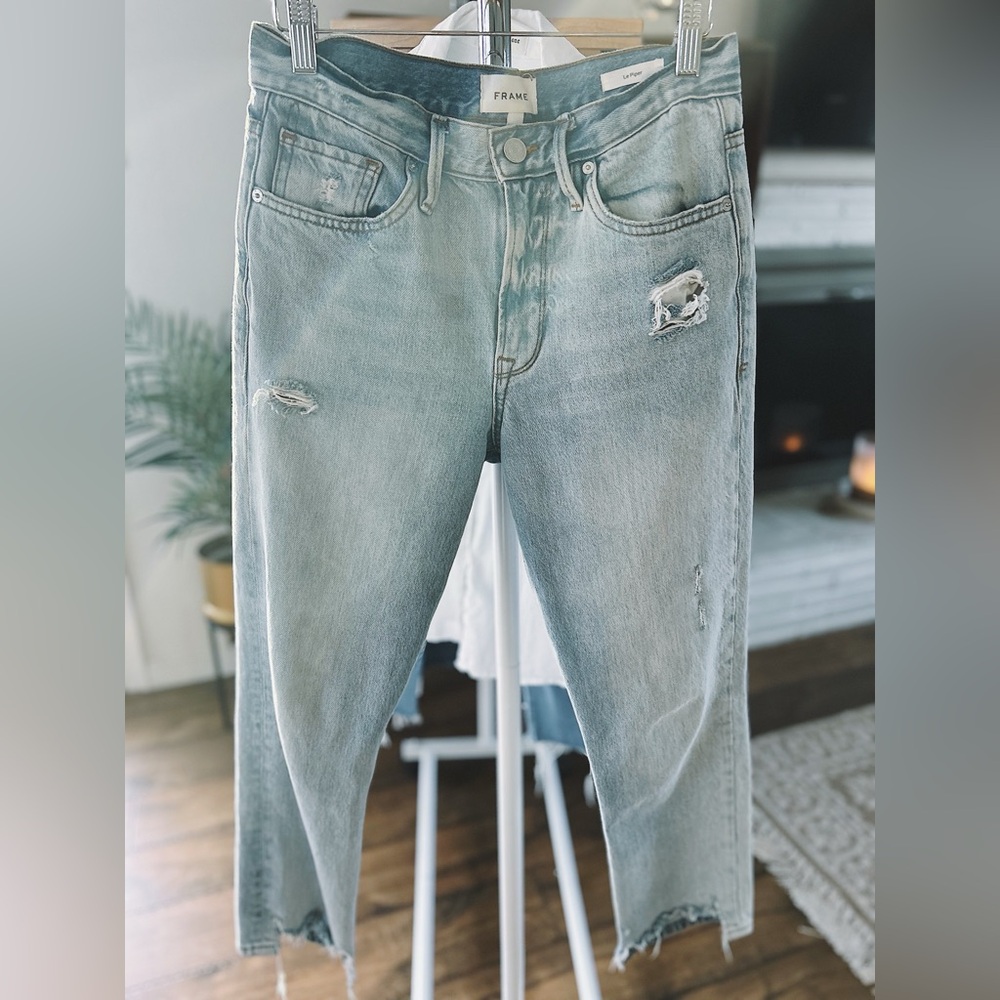 Frame Denim Blue Cropped Ankle Jeans with Distressed Look